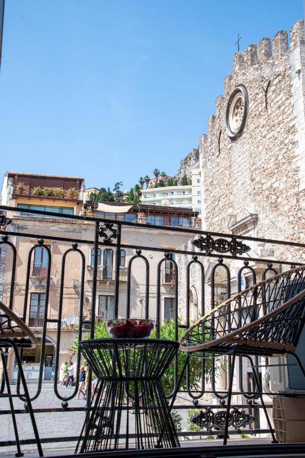 Castalia Apartments & Rooms Duomo Taormina Bagian luar foto