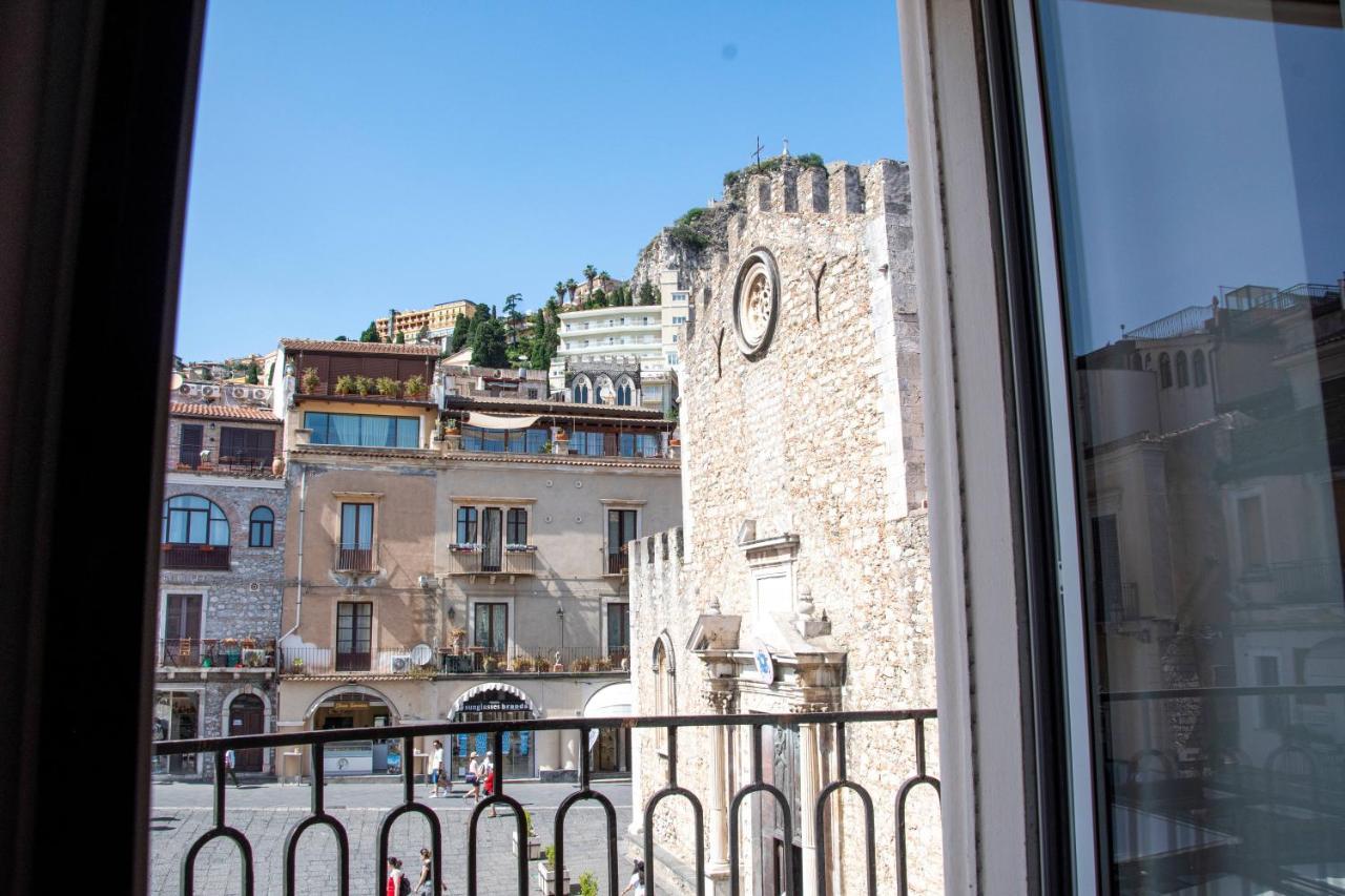 Castalia Apartments & Rooms Duomo Taormina Bagian luar foto