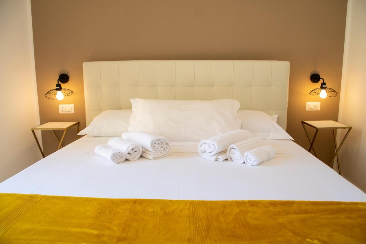 Castalia Apartments & Rooms Duomo Taormina Bagian luar foto