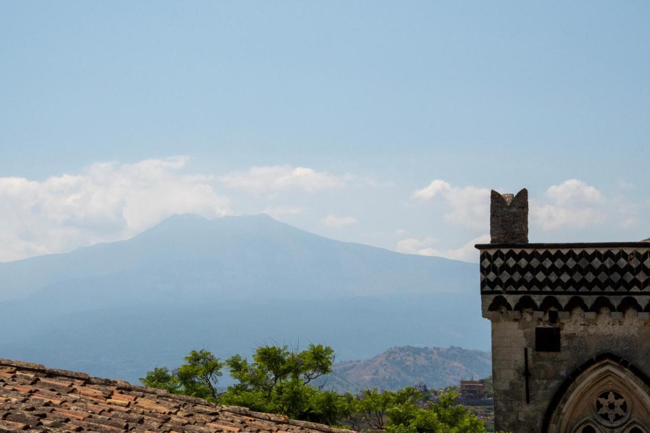 Castalia Apartments & Rooms Duomo Taormina Bagian luar foto