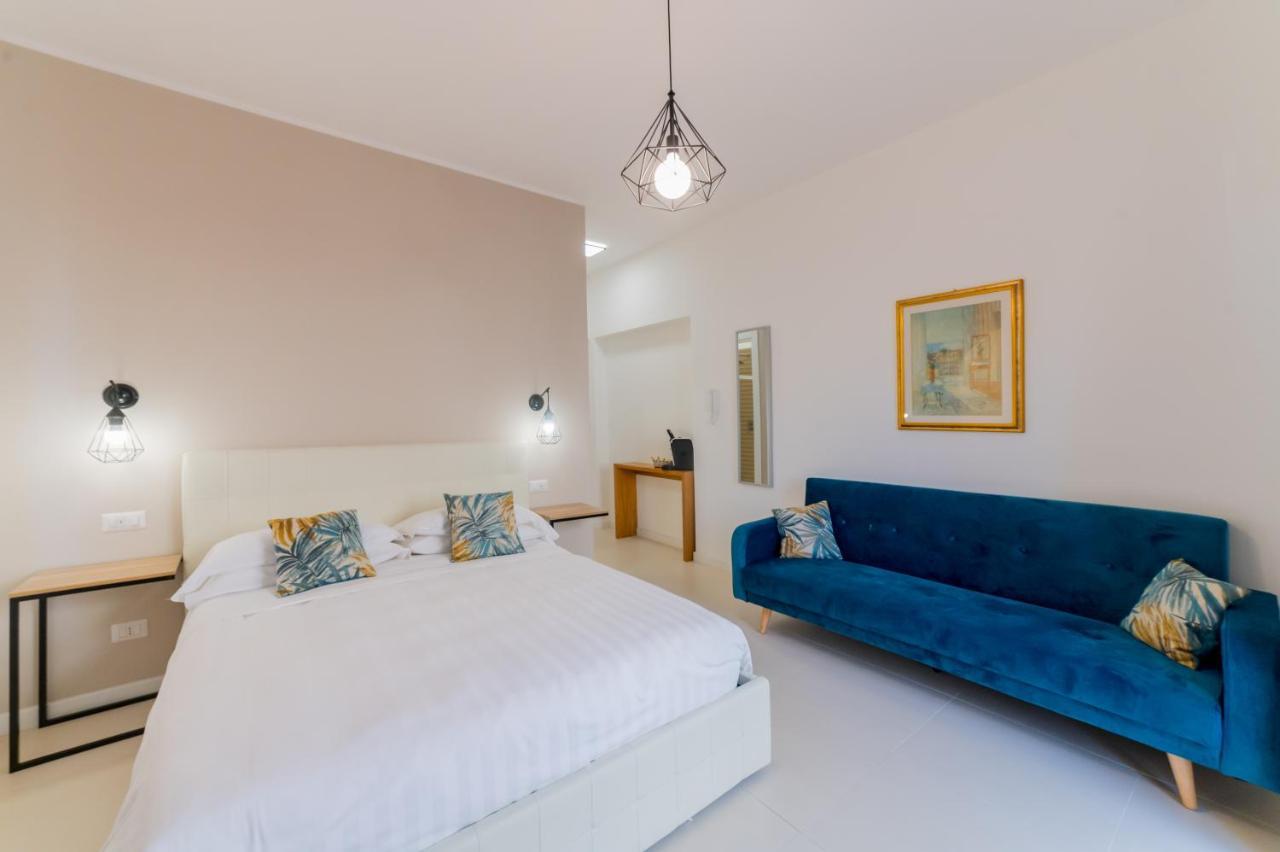 Castalia Apartments & Rooms Duomo Taormina Bagian luar foto