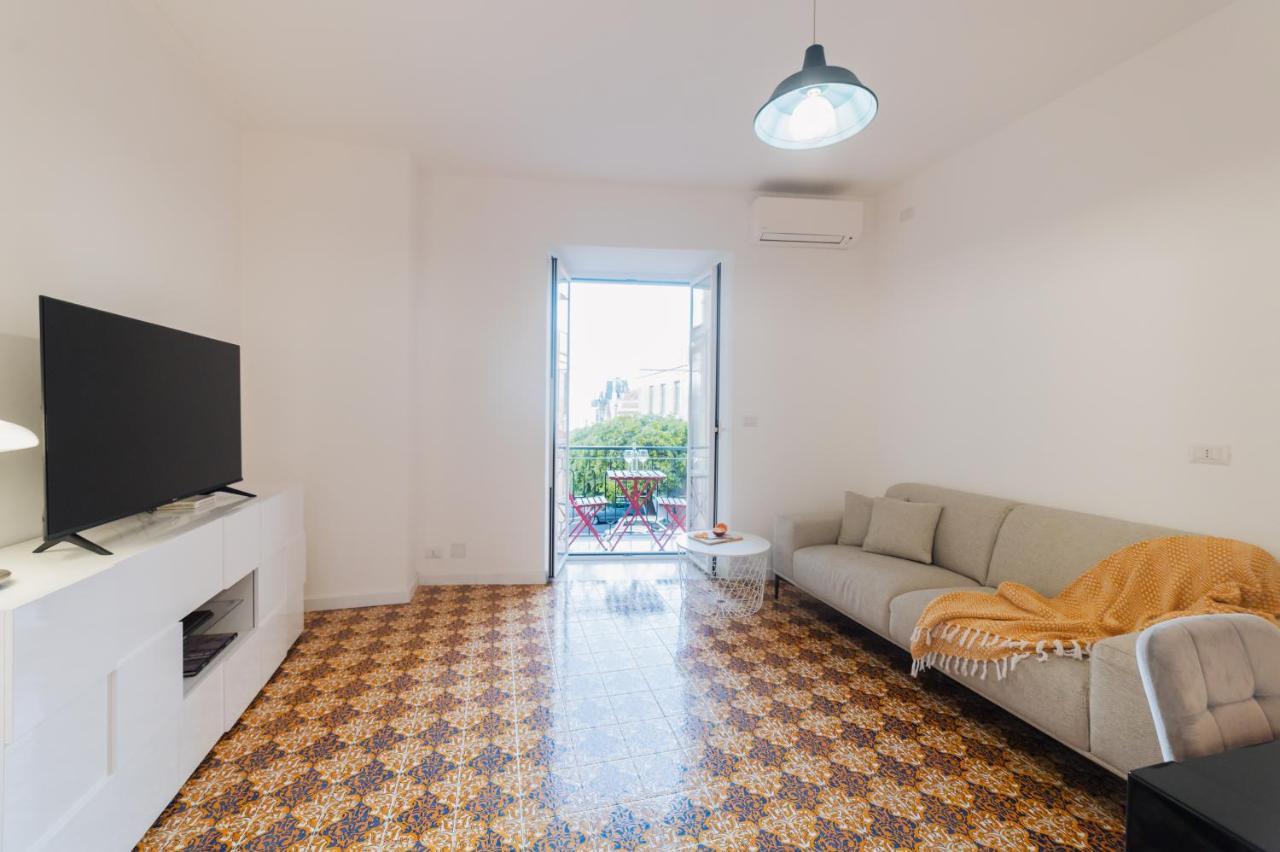 Castalia Apartments & Rooms Duomo Taormina Bagian luar foto